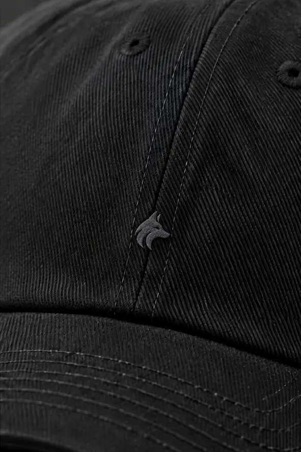 Boné de sarja Laurent Richard, preto, detalhe